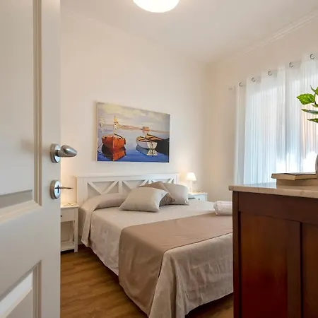 Cielo E Mare: Charming Seaside Retreat In Old Village Heart Apartment Castelsardo