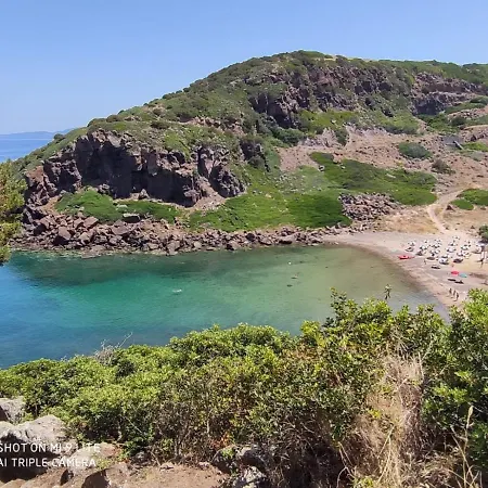 Cielo E Mare: Charming Seaside Retreat In Old Village Heart