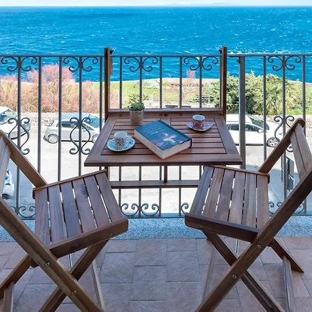 Apartamento “cielo E Mare”, Casetta Nel Cuore Del Borgo Antico / “sky & Sea”, Charming In The Heart Of Old Village