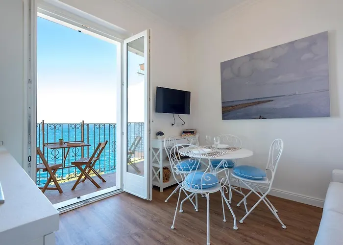 Appartement “cielo E Mare”, Casetta Nel Cuore Del Borgo Antico / “sky & Sea”, Charming In The Heart Of Old Village