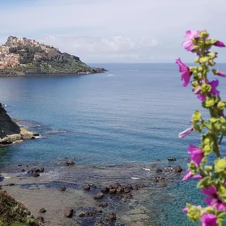“cielo E Mare”, Casetta Nel Cuore Del Borgo Antico / “sky & Sea”, Charming In The Heart Of Old Village *