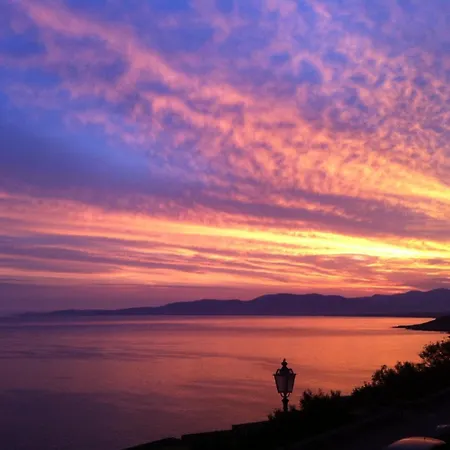 “cielo E Mare”, Casetta Nel Cuore Del Borgo Antico / “sky & Sea”, Charming In The Heart Of Old Village Lejlighed