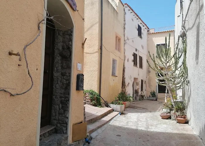 “cielo E Mare”, Casetta Nel Cuore Del Borgo Antico / “sky & Sea”, Charming In The Heart Of Old Village